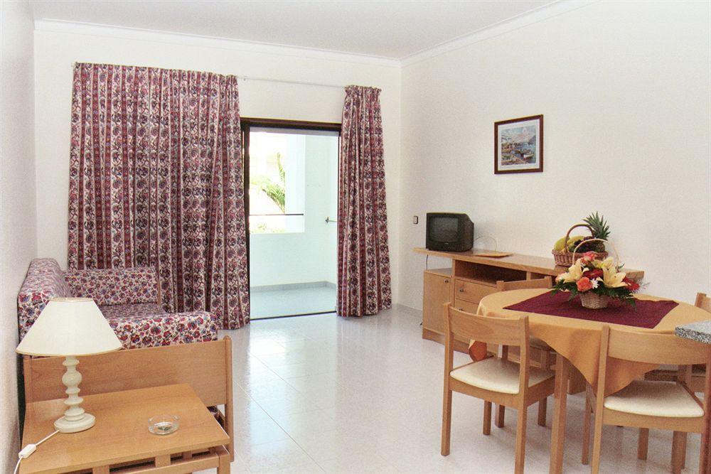 Ukino Terrace Algarve Concept Aparthotel 3*
